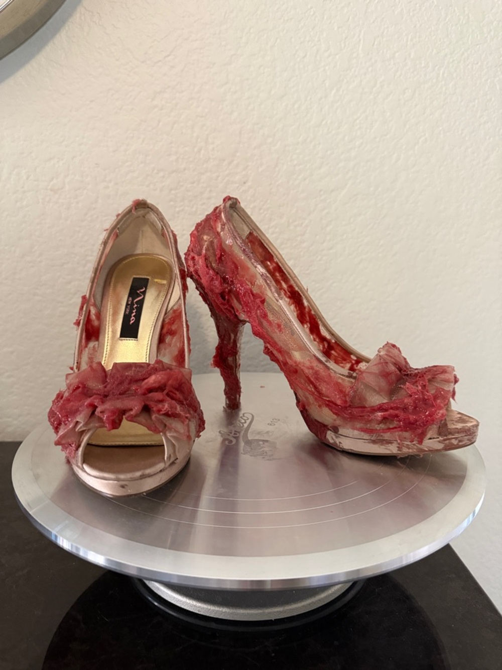 EUC Nina “Ghoulie Bloodtons” Costume “Flesh” Cosplay Horror Pumps Sz.8 VIDEO!